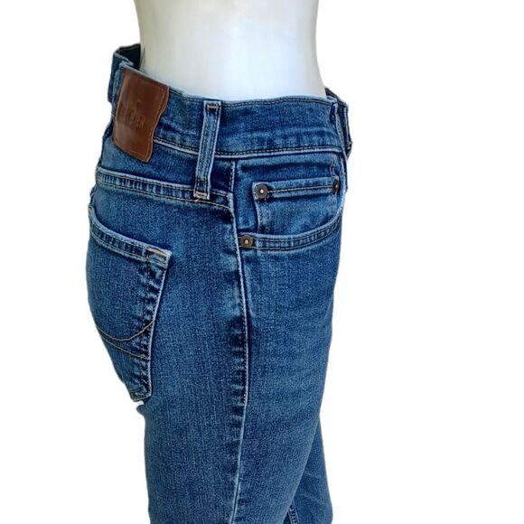 599332....Hollister Straight leg Jeans Size  W26 L30, 9"Rise - Picture 3 of 6
